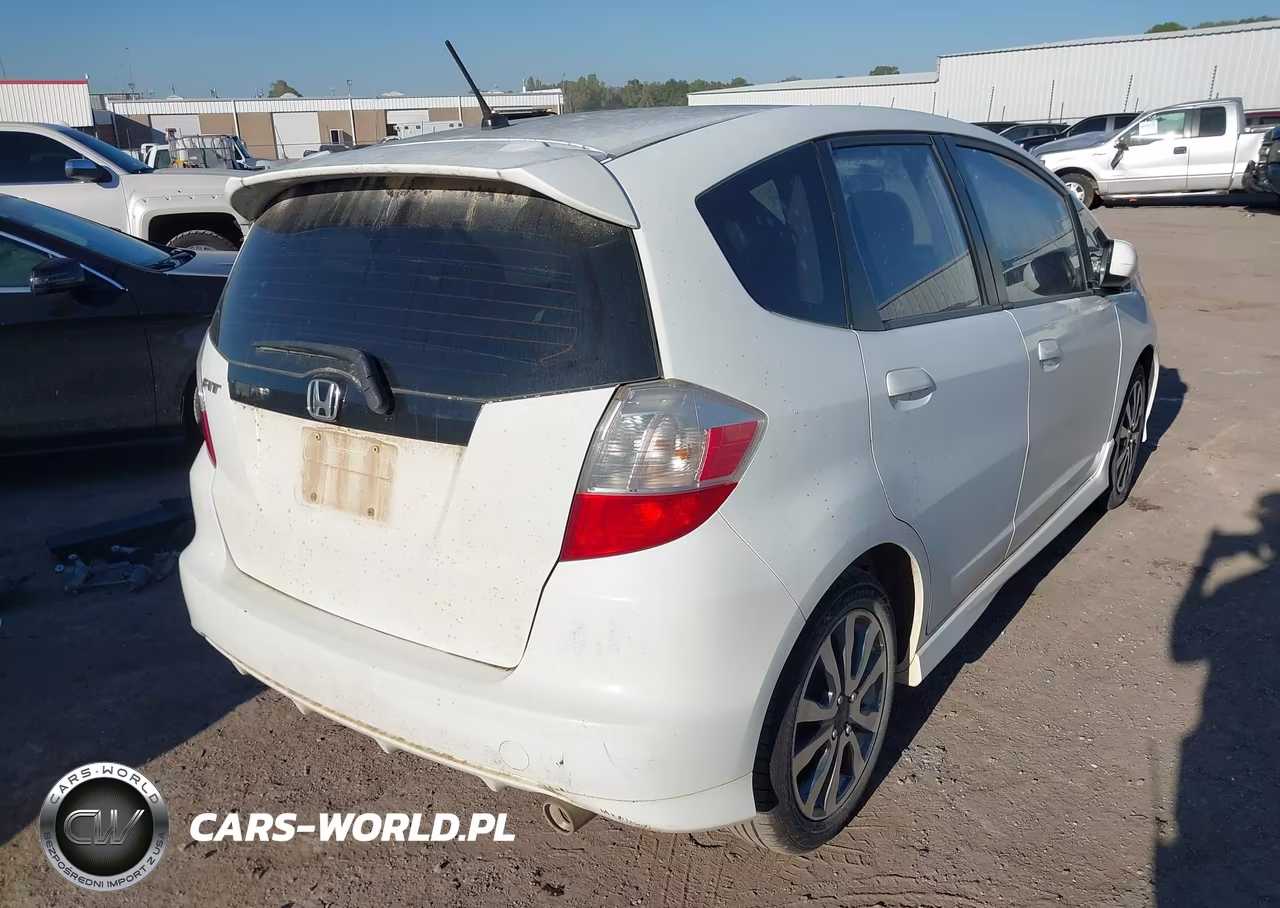 2012 Honda Fit Sport VIN:JHMGE8H57CC041791 - 4