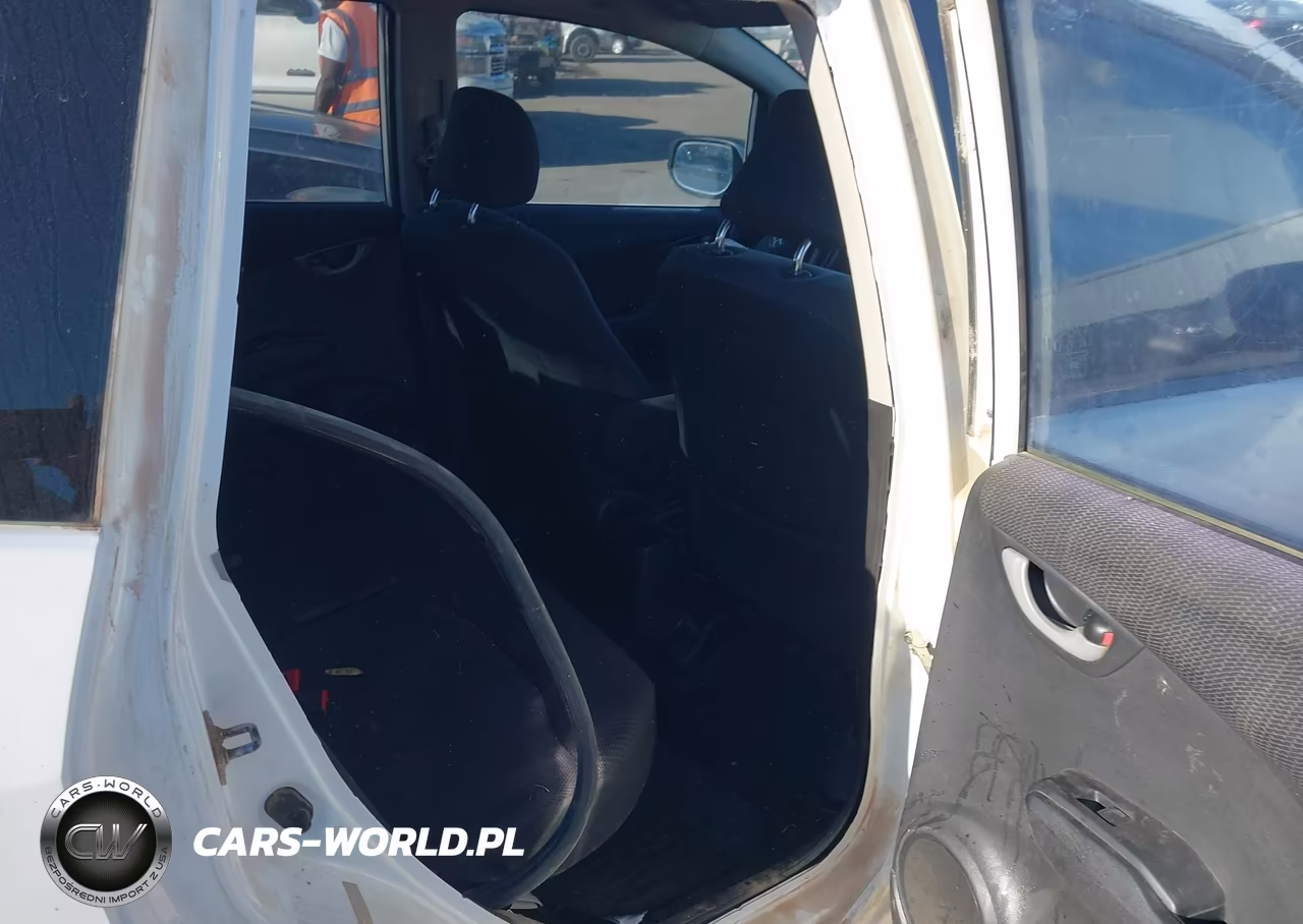 2012 Honda Fit Sport VIN:JHMGE8H57CC041791 - 8