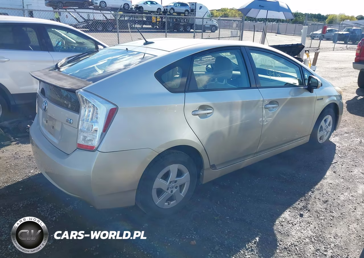 2010 Toyota Prius Iii VIN:JTDKN3DU2A0173559 - 4