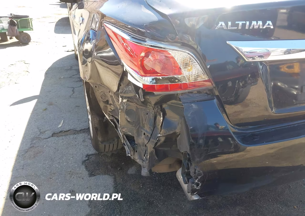 2015 Nissan Altima 2.5 S VIN:1N4AL3AP3FC416632 - 12