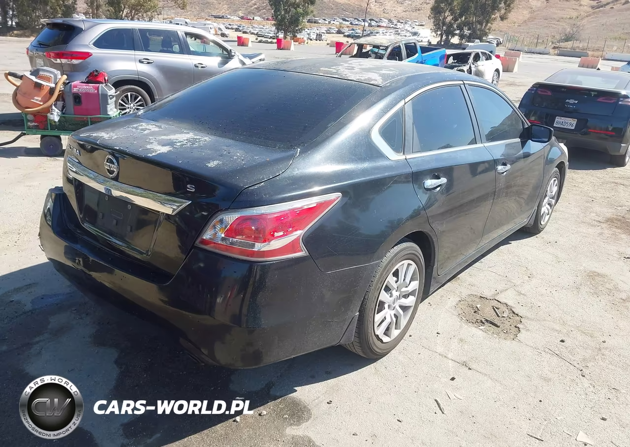 2015 Nissan Altima 2.5 S VIN:1N4AL3AP3FC416632 - 4