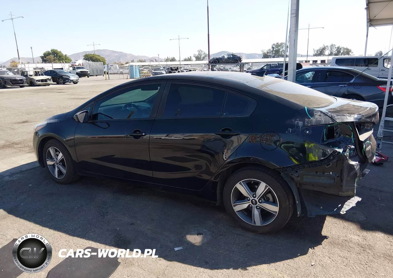 2018 Kia Forte S VIN:3KPFL4A73JE188431 - 15