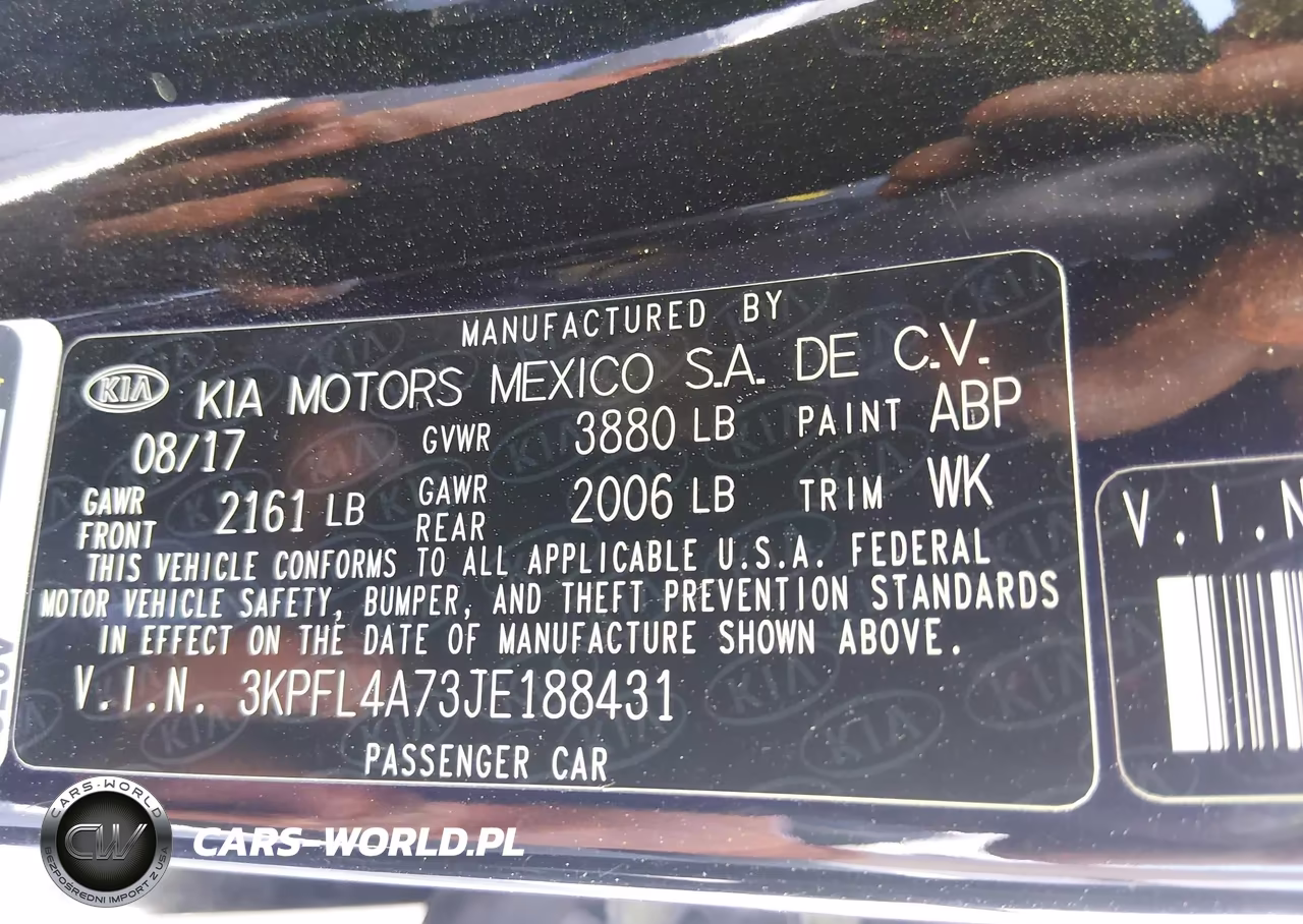 2018 Kia Forte S VIN:3KPFL4A73JE188431 - 9