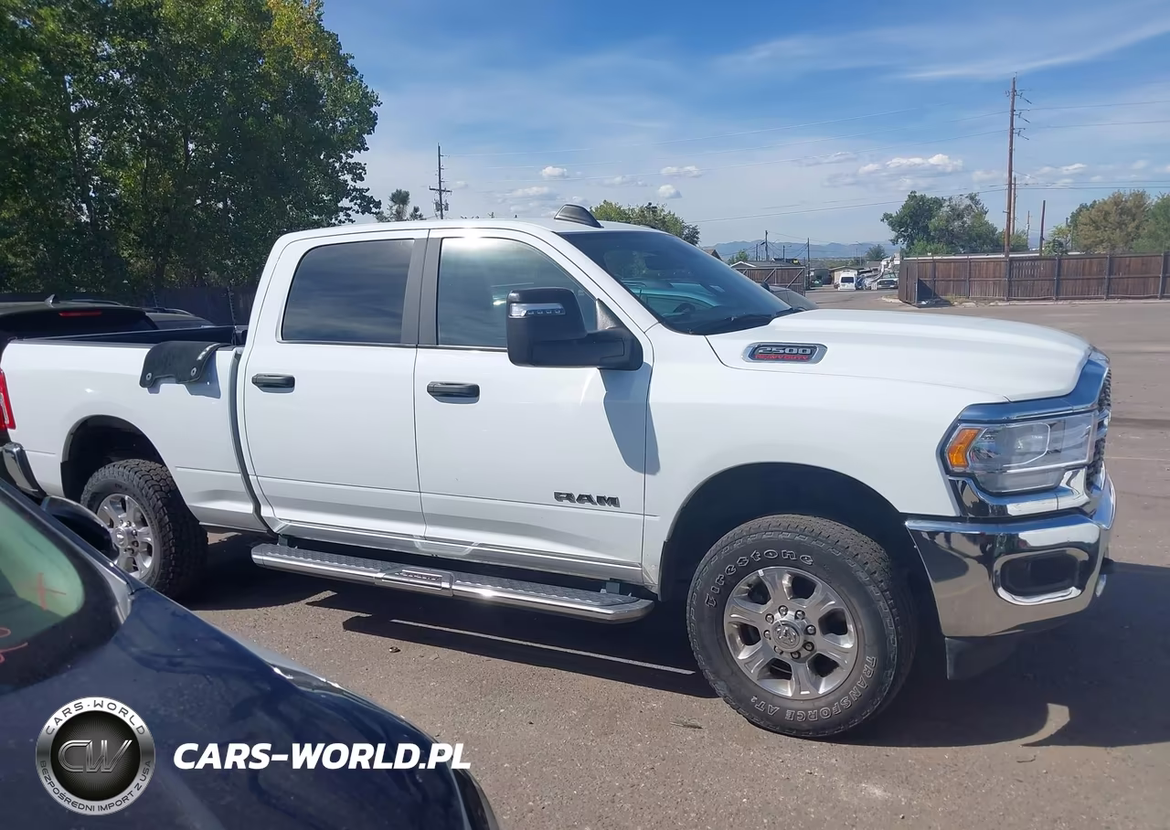 2024 Ram 2500 Big Horn 4X4 6'4 Box VIN:3C6UR5DJ1RG366556 - 13
