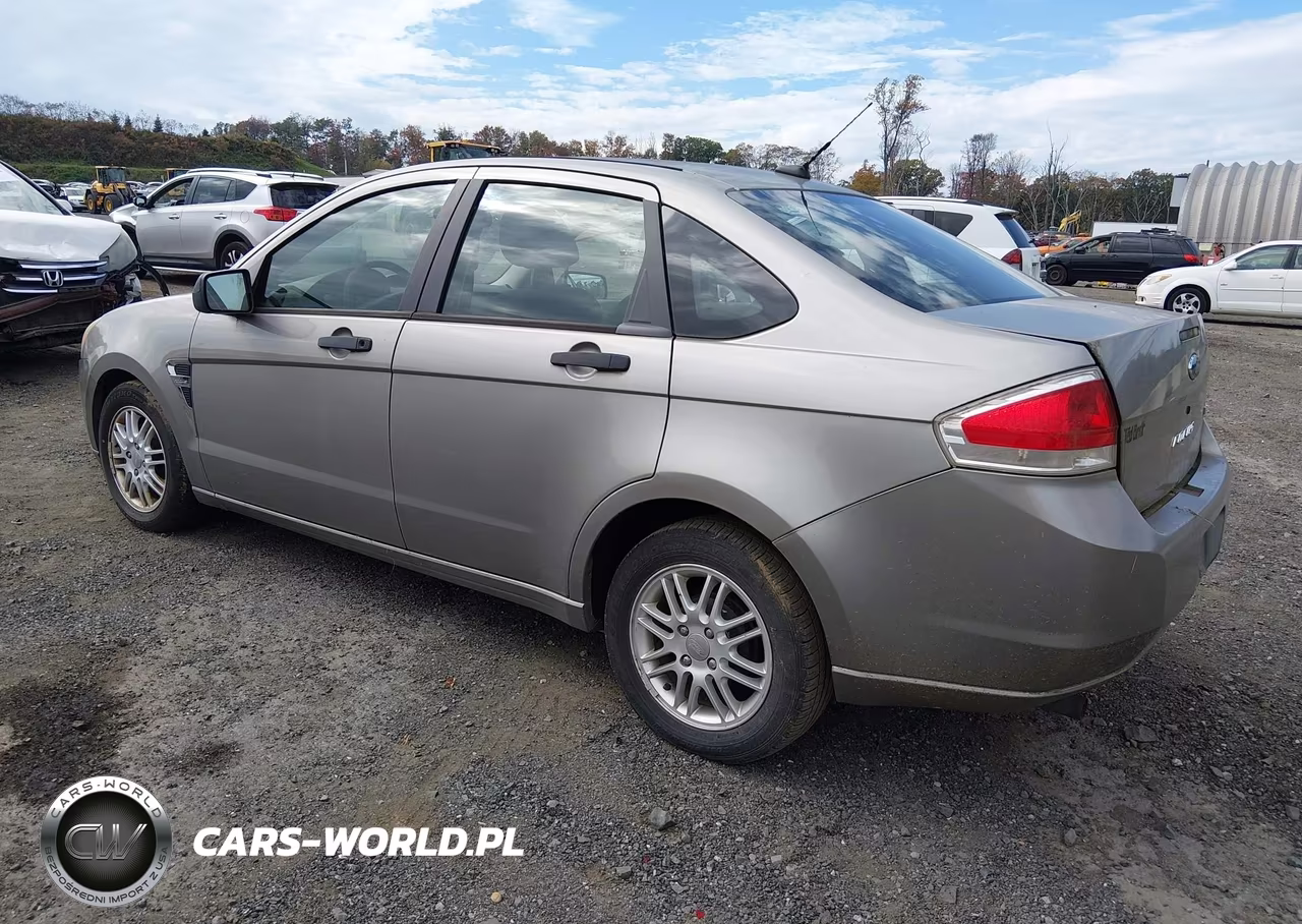2008 Ford Focus Se-Ses VIN:1FAHP35N38W287899 - 3