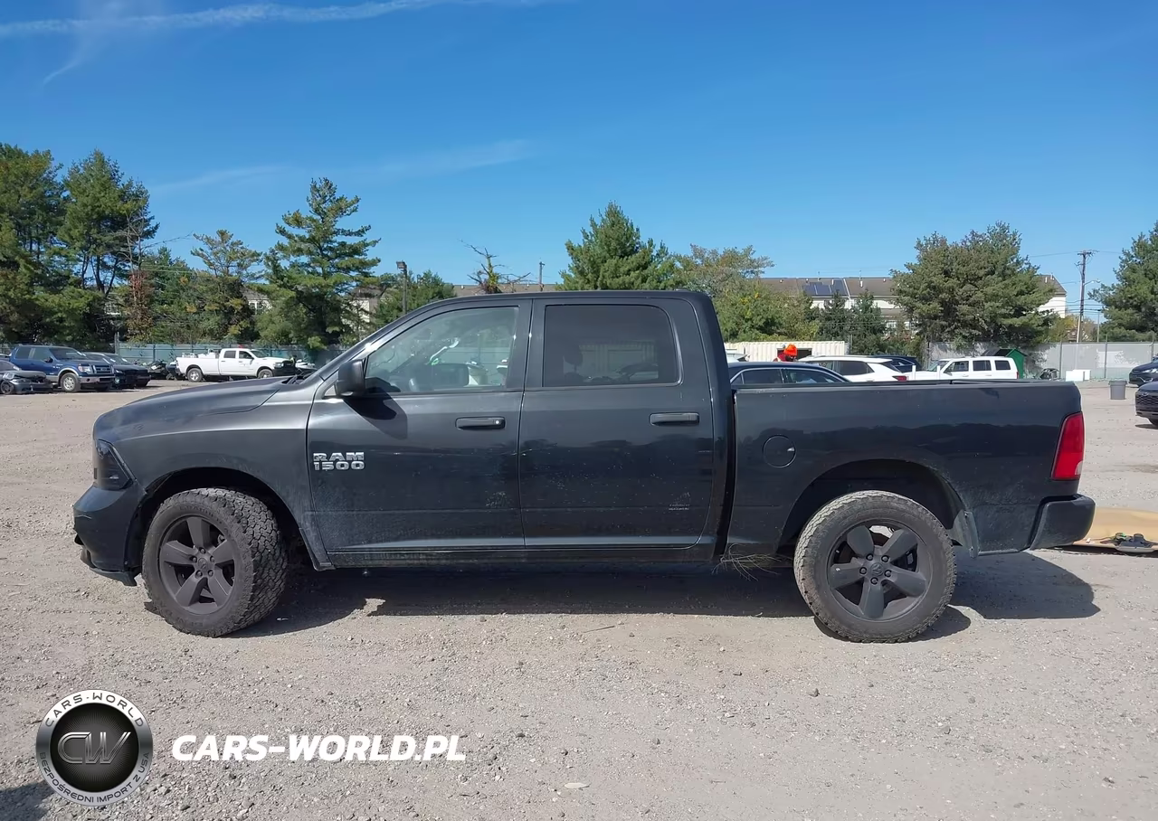 2015 Ram 1500 Express VIN:1C6RR7KT7FS625979 - 15