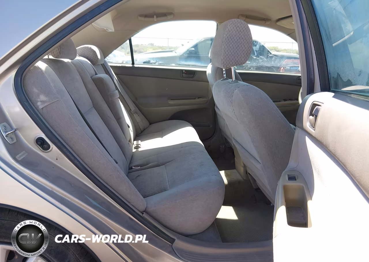 2003 Toyota Camry Le VIN:4T1BE32K33U227881 - 8