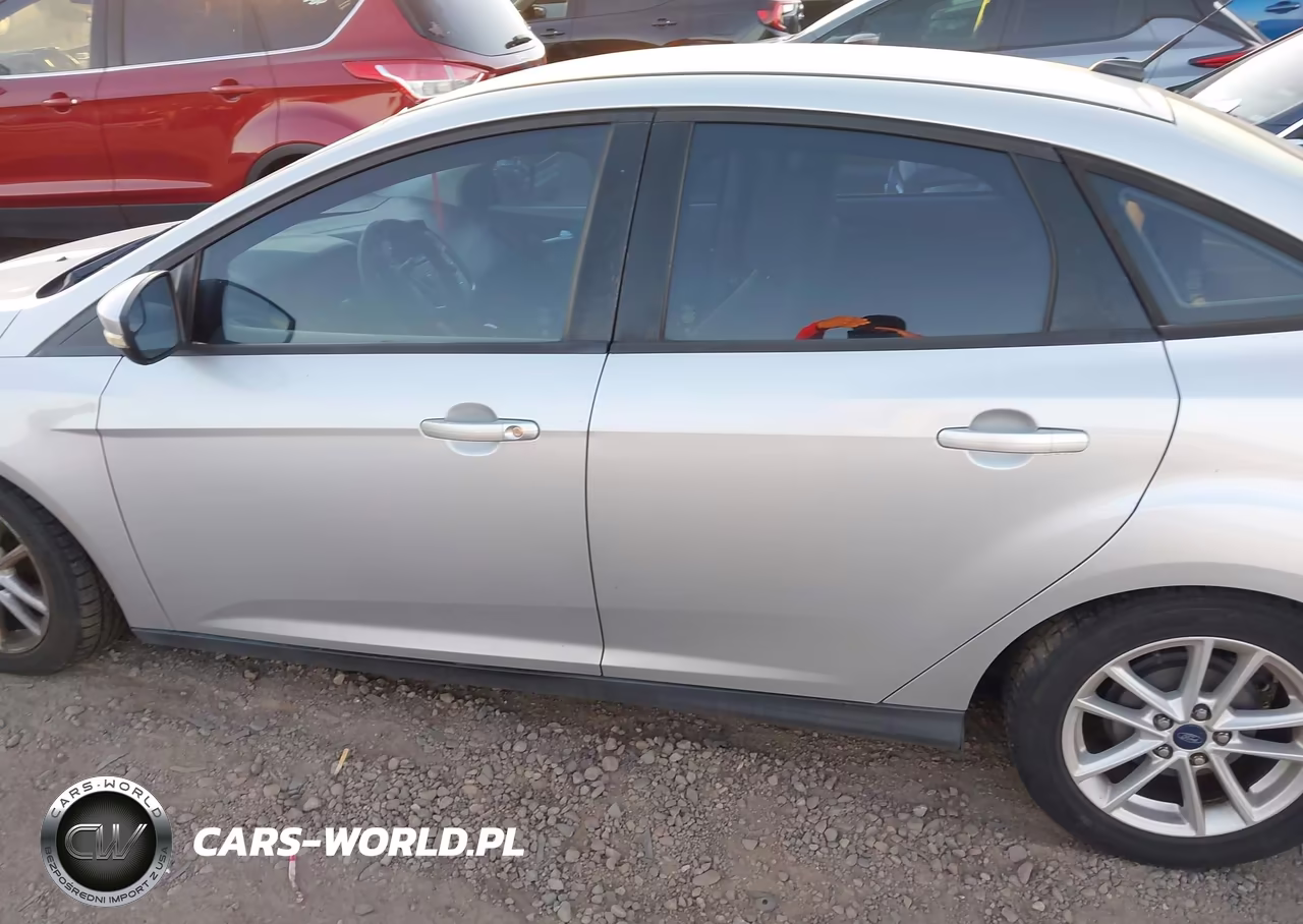 2015 Ford Focus Se VIN:1FADP3F22FL343333 - 14