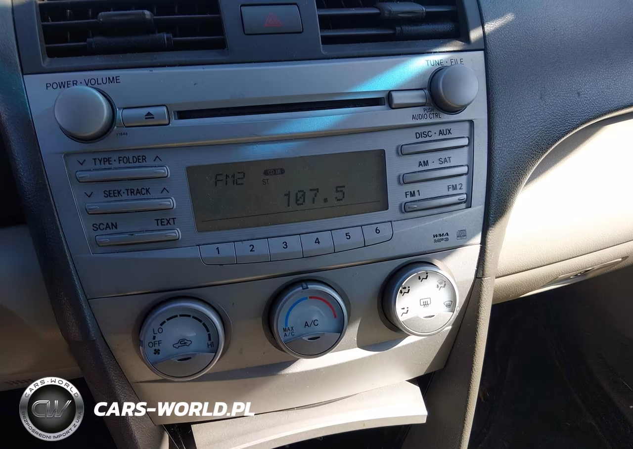 2010 Toyota Camry Le VIN:4T1BF3EK7AU543838 - 13