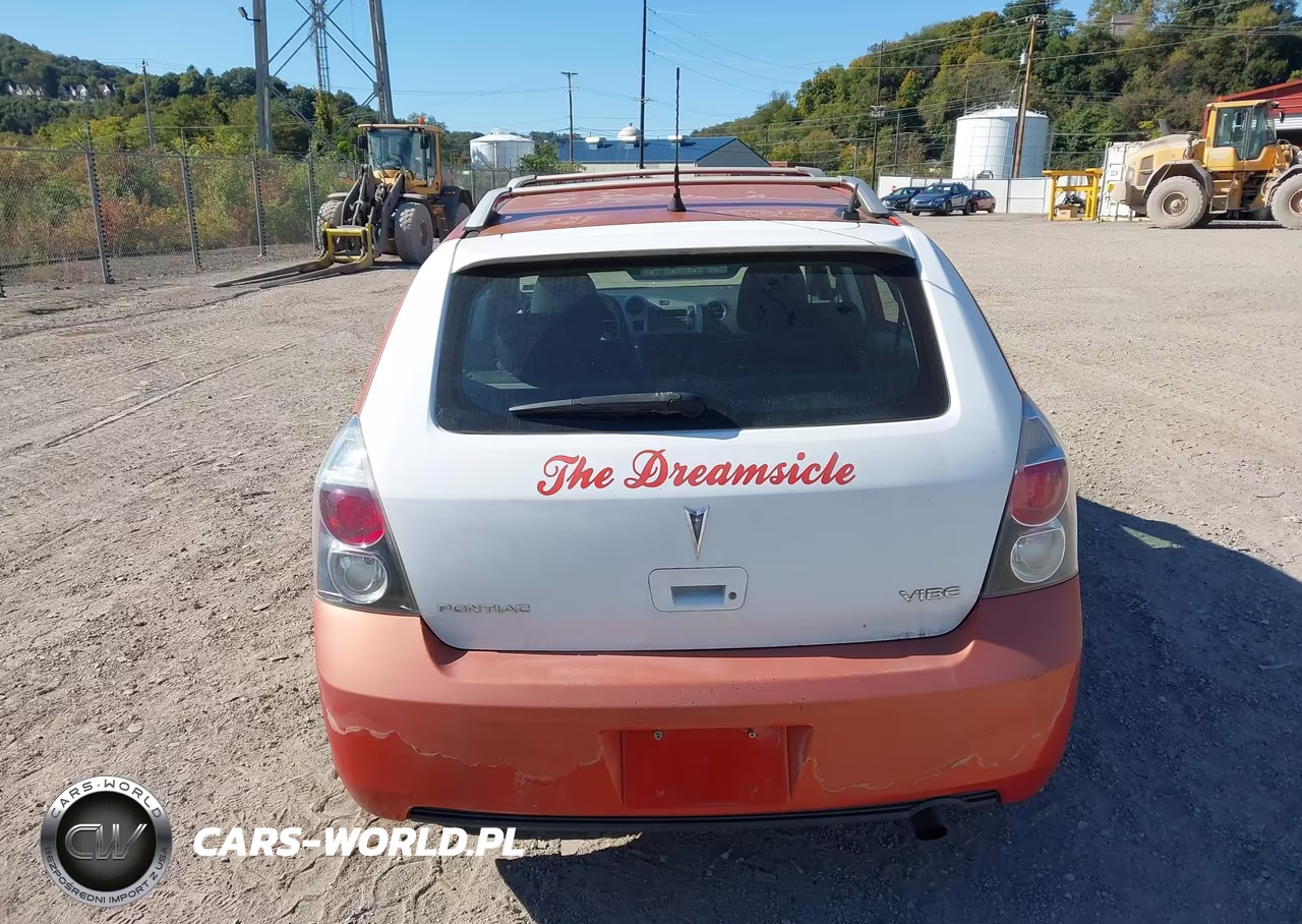 2010 Pontiac Vibe VIN:5Y2SM6E04AZ409382 - 16