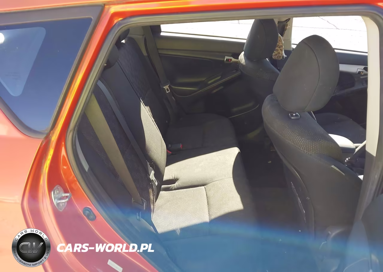 2010 Pontiac Vibe VIN:5Y2SM6E04AZ409382 - 8