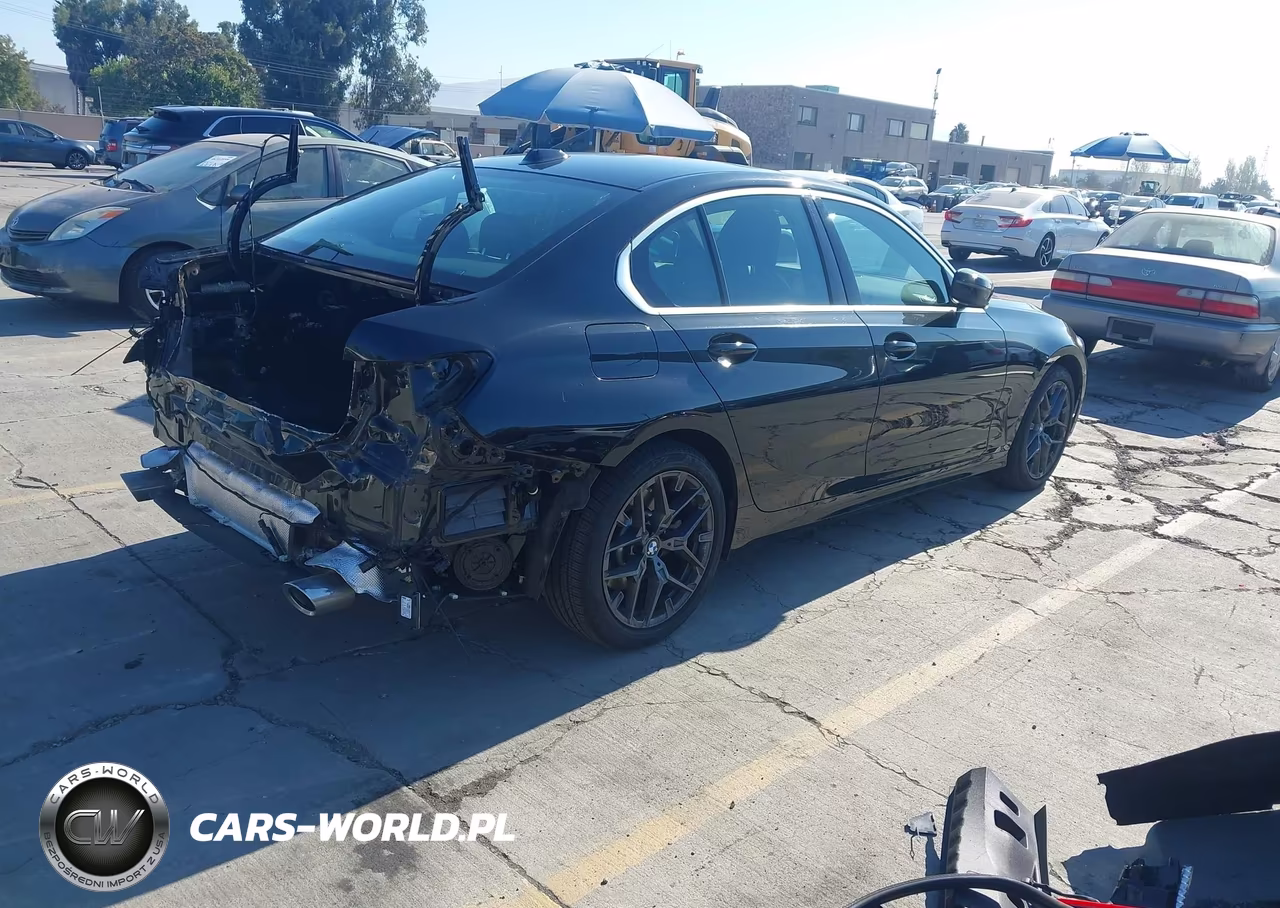 2026 BMW 330I xDrive Na VIN:3MW89CW06T8G39122 - 4
