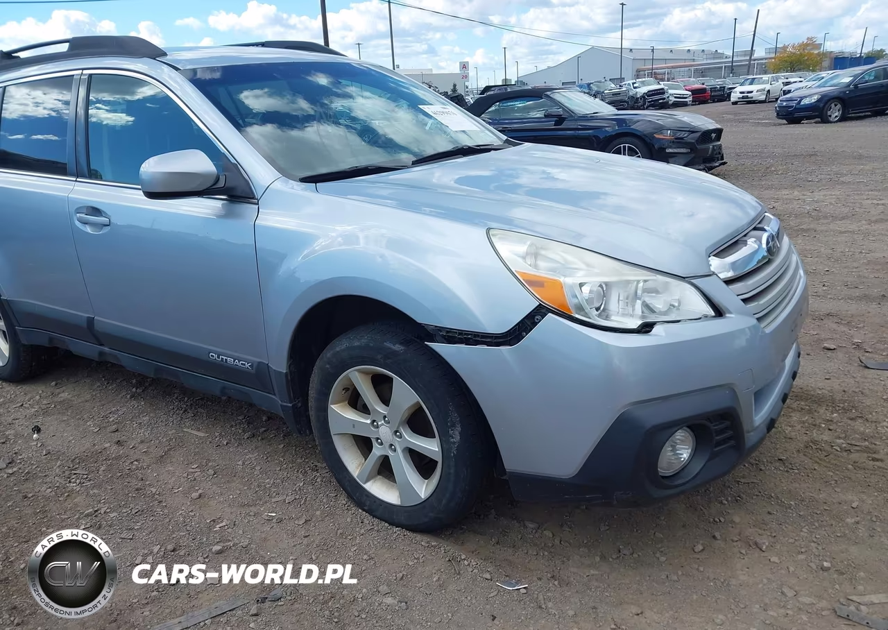 2014 Subaru Outback 2.5I Premium VIN:4S4BRBCC7E3322197 - 17