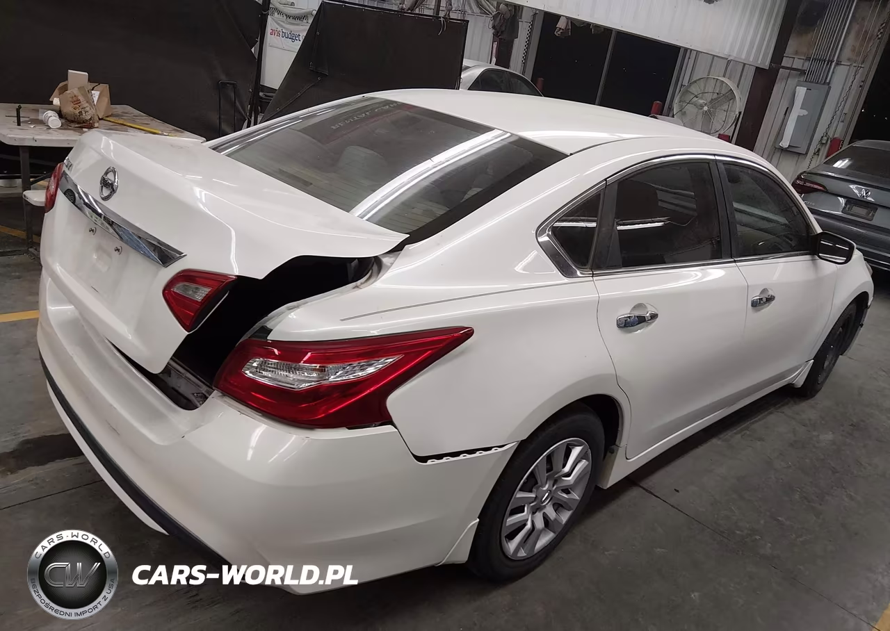2016 Nissan Altima 2.5 S VIN:1N4AL3AP4GN388829 - 4