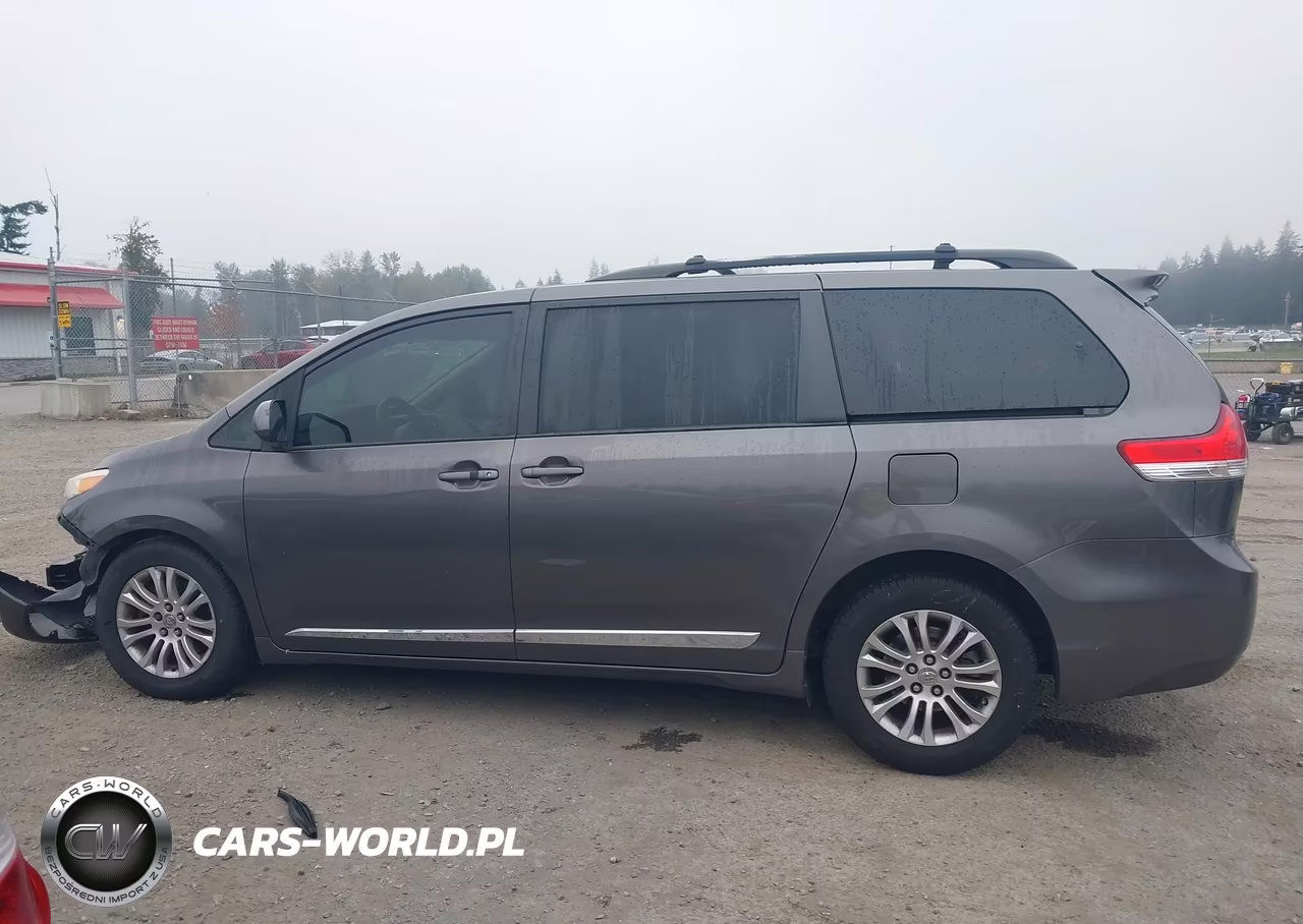 2011 Toyota Sienna Xle V6 VIN:5TDYK3DC2BS159153 - 14