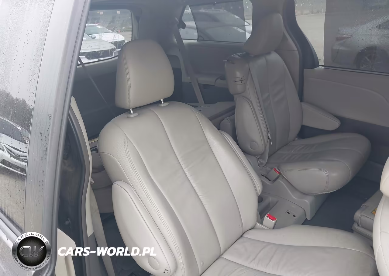2011 Toyota Sienna Xle V6 VIN:5TDYK3DC2BS159153 - 8