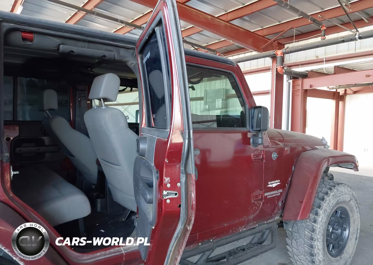2009 Jeep Wrangler Unlimited Sahara VIN:1J4GA591X9L756364 - 8