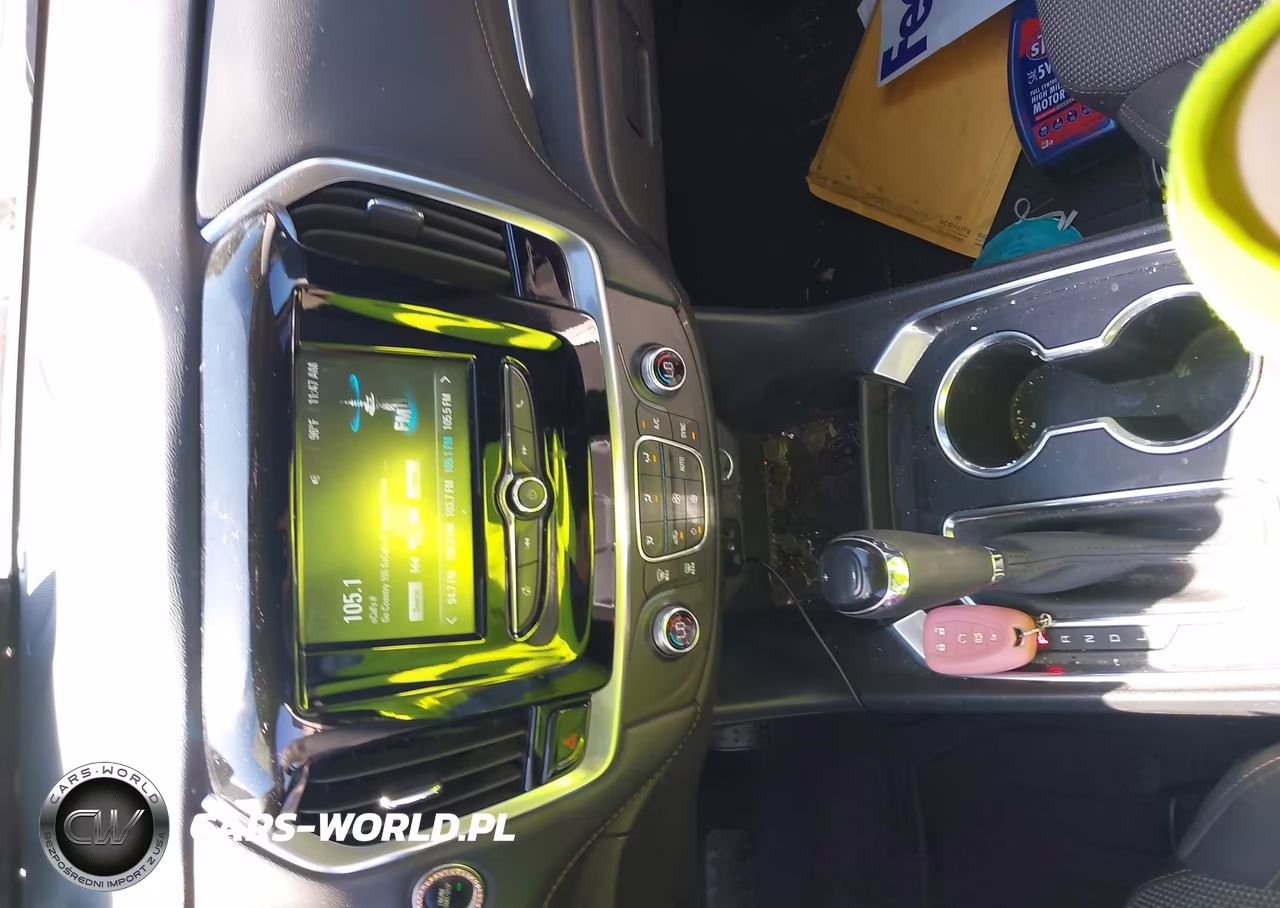 2018 Chevrolet Traverse Ls VIN:1GNERFKW7JJ124091 - 11