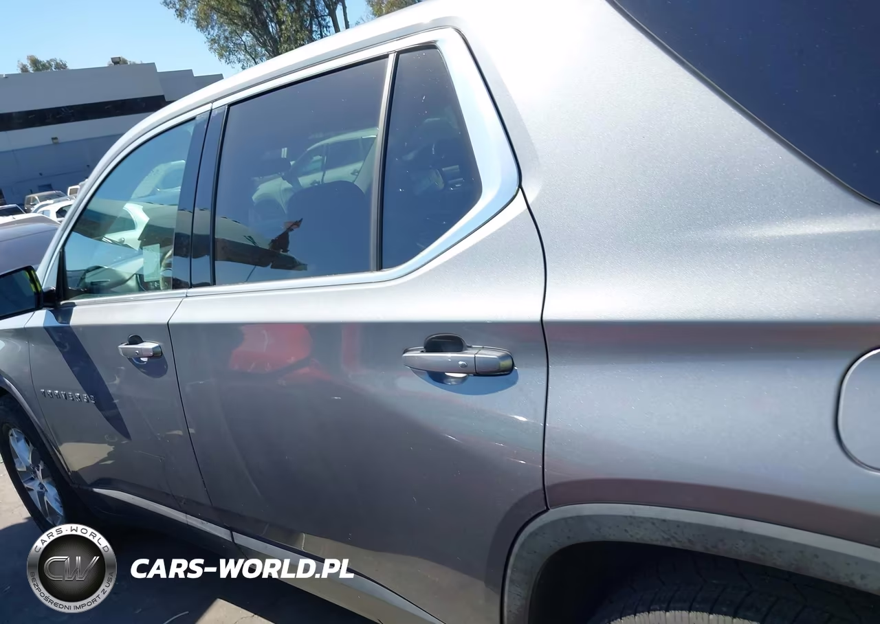 2018 Chevrolet Traverse Ls VIN:1GNERFKW7JJ124091 - 15