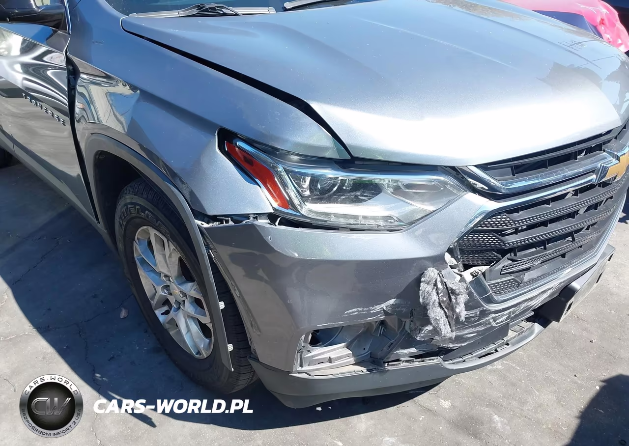 2018 Chevrolet Traverse Ls VIN:1GNERFKW7JJ124091 - 6