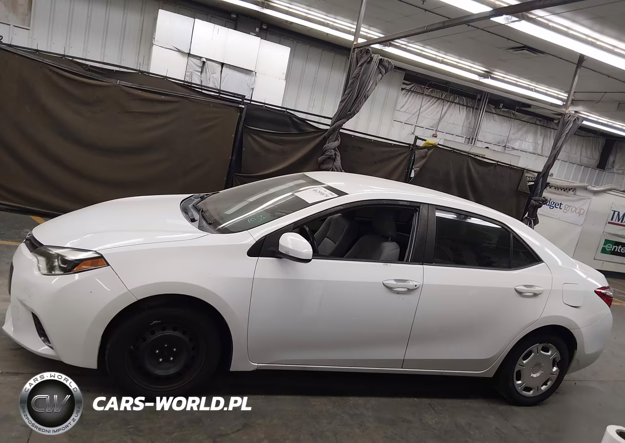 2015 Toyota Corolla Le VIN:2T1BURHE8FC465187 - 14