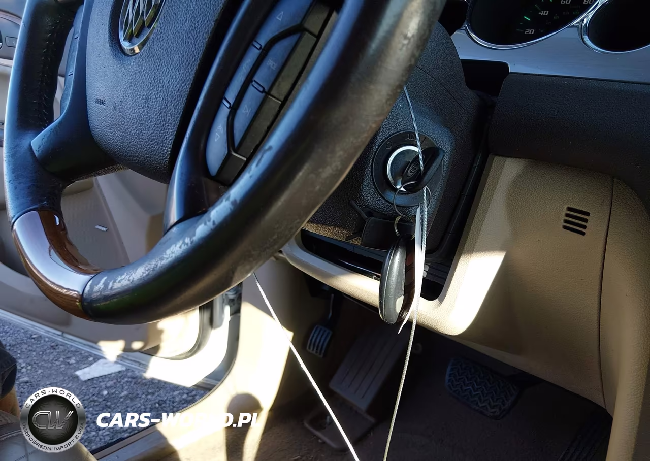 2012 Buick Enclave Premium VIN:5GAKRDED4CJ208528 - 11