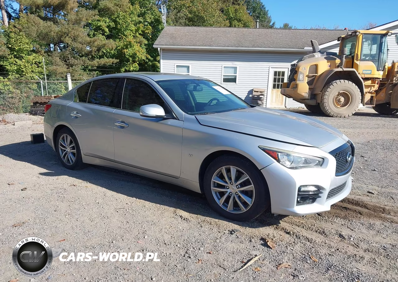 2015 Infiniti Q50 Premium
