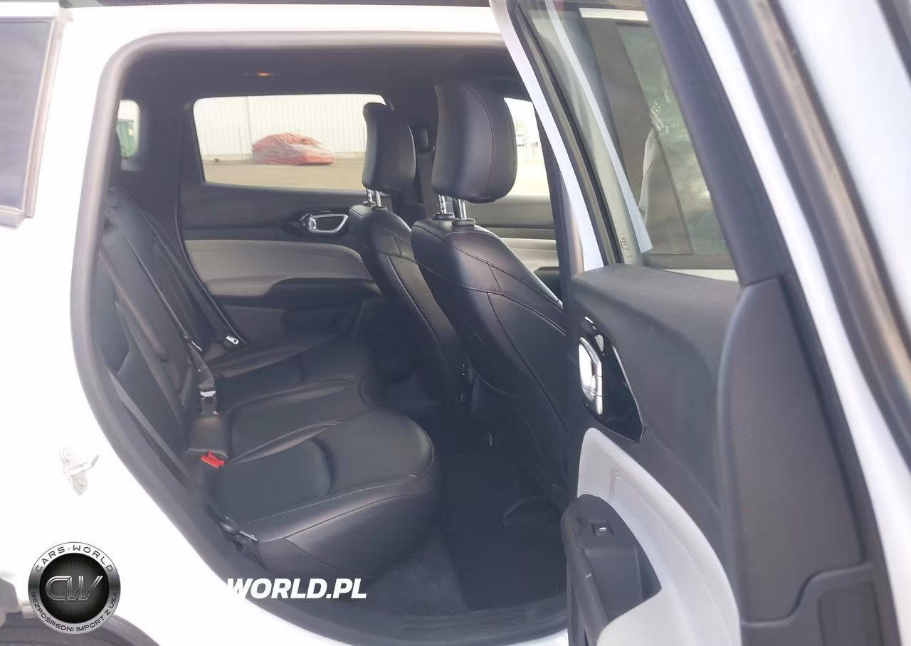 2025 Jeep Compass Limited 4X4 VIN:3C4NJDCN4ST600706 - 8