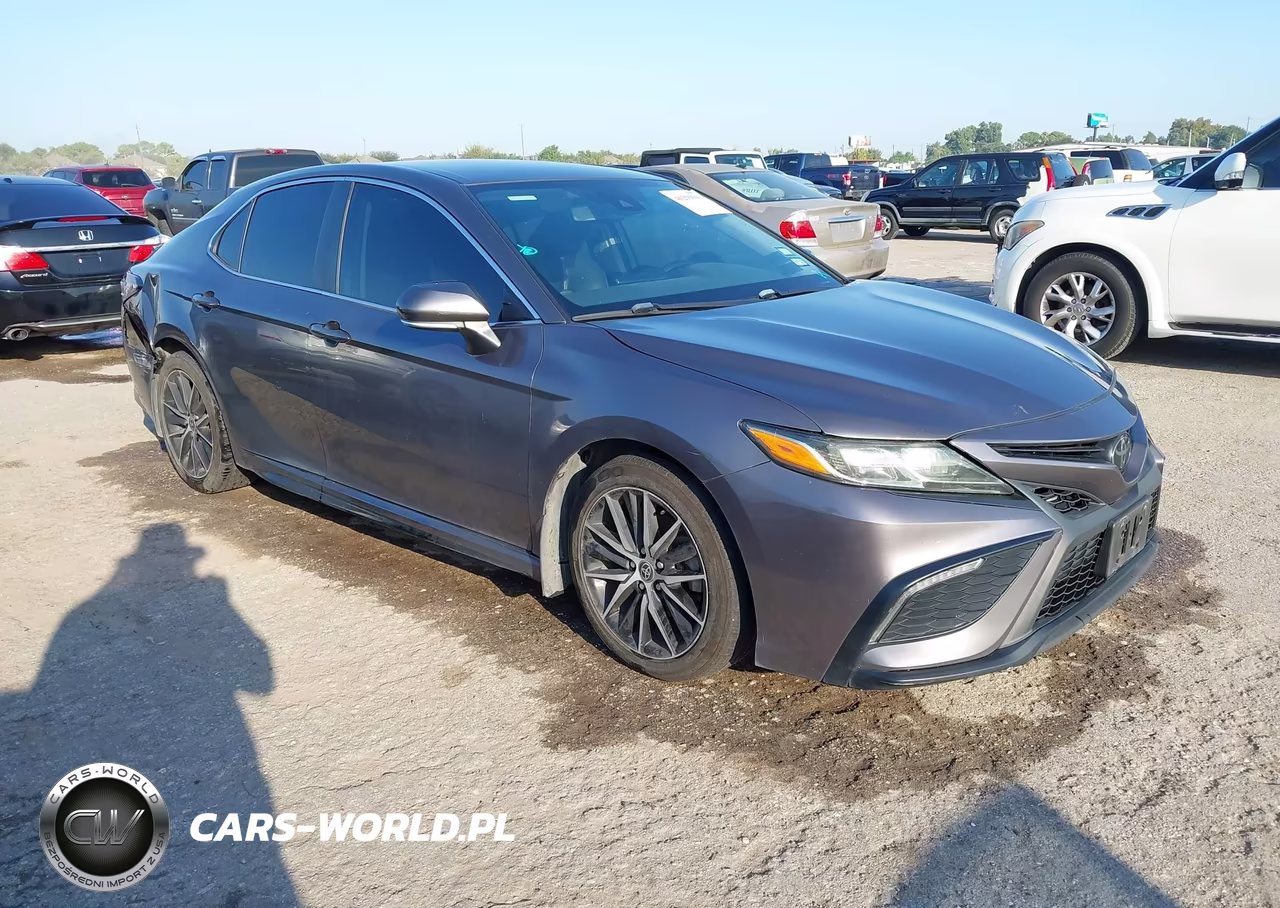2022 Toyota Camry Se – zdjęcie 1 z 16