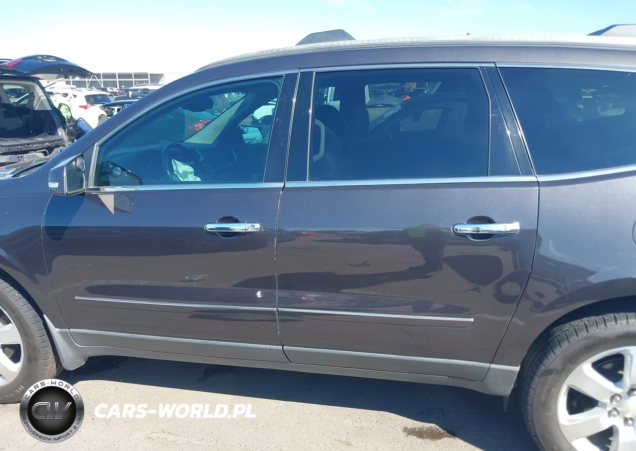 2017 Chevrolet Traverse Premier VIN:1GNKRJKD5HJ120524 - 14