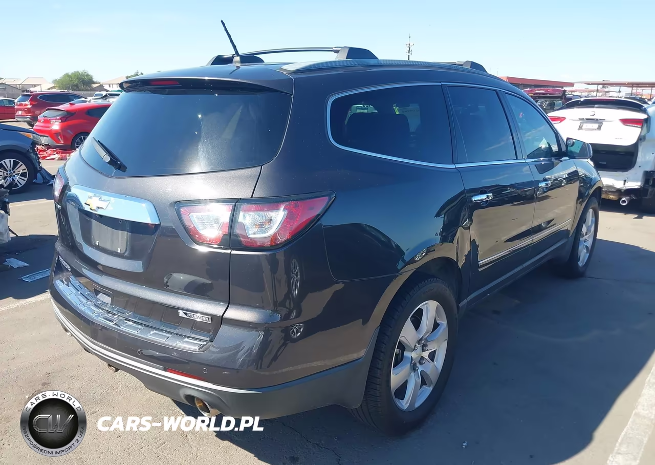 2017 Chevrolet Traverse Premier VIN:1GNKRJKD5HJ120524 - 4