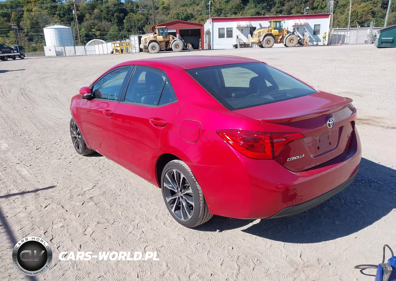 2017 Toyota Corolla Se VIN:2T1BURHE2HC914866 - 3