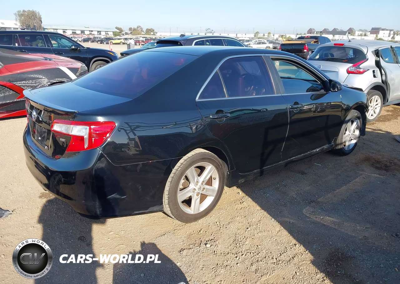 2013 Toyota Camry Se VIN:4T1BF1FK3DU223522 - 4