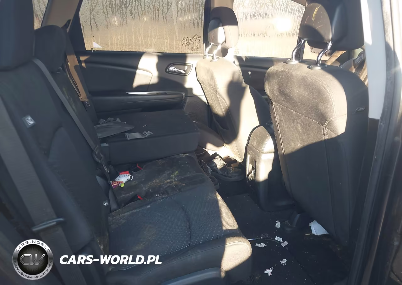 2018 Dodge Journey Se VIN:3C4PDCABXJT275464 - 8