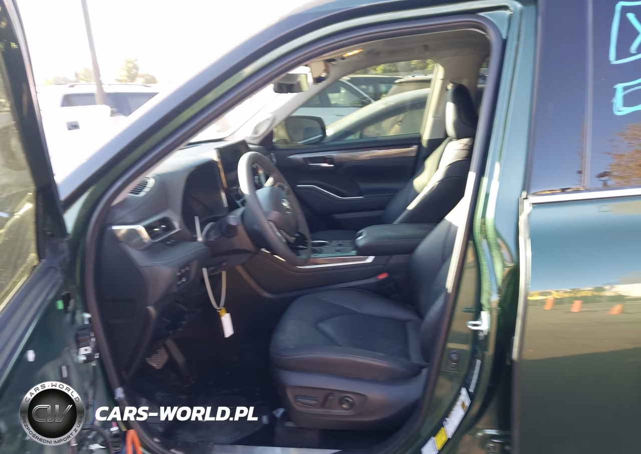2025 Toyota Highlander Hybrid Platinum VIN:5TDEBRCH9SS669728 - 5