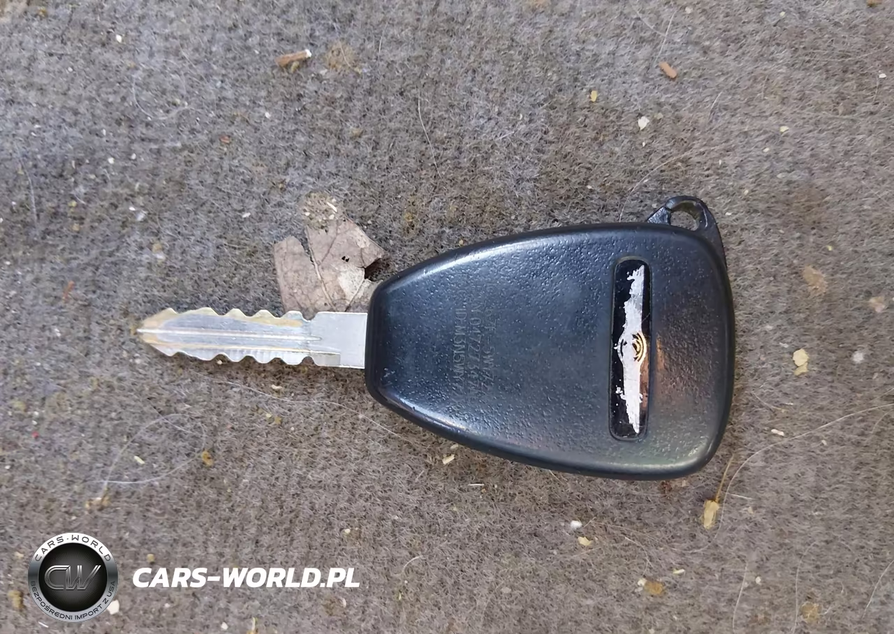 2005 Chrysler Town & Country VIN:1C4GP45R35B196245 - 11