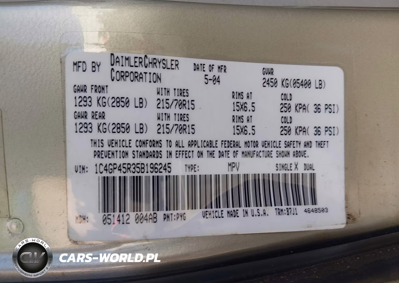 2005 Chrysler Town & Country VIN:1C4GP45R35B196245 - 9
