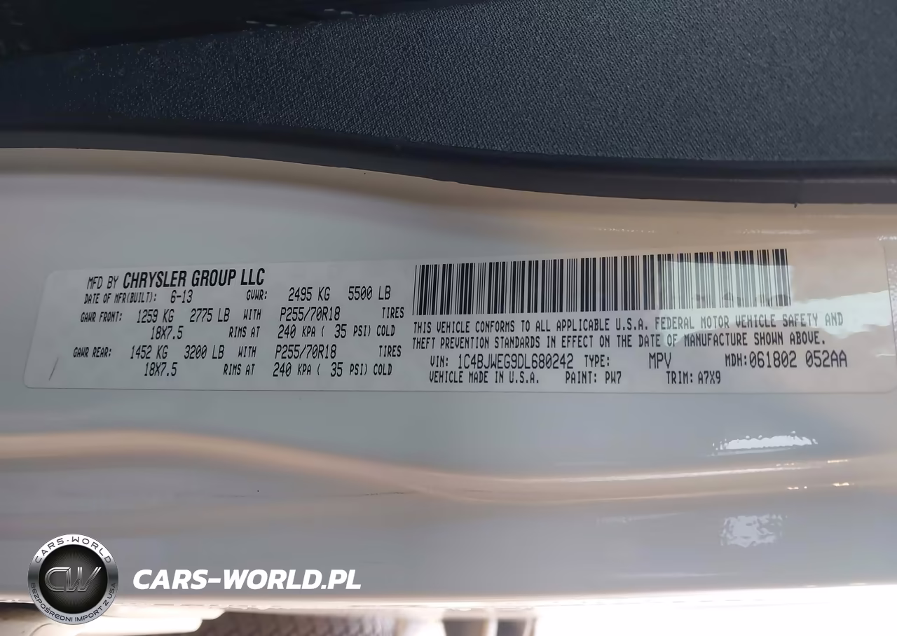 2013 Jeep Wrangler Unlimited Sahara VIN:1C4BJWEG9DL680242 - 9