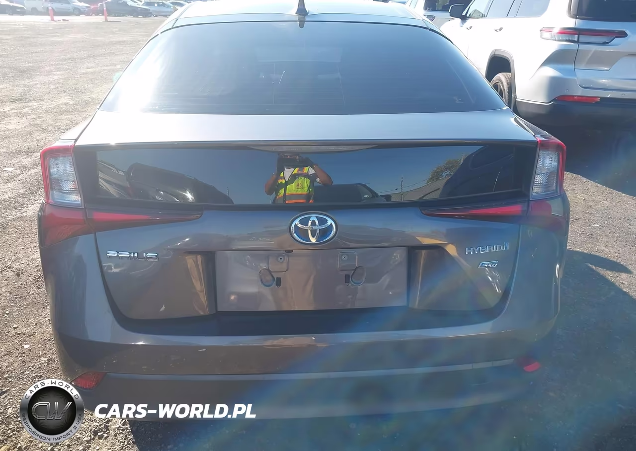2021 Toyota Prius L Eco VIN:JTDKAMFU4M3128639 - 16