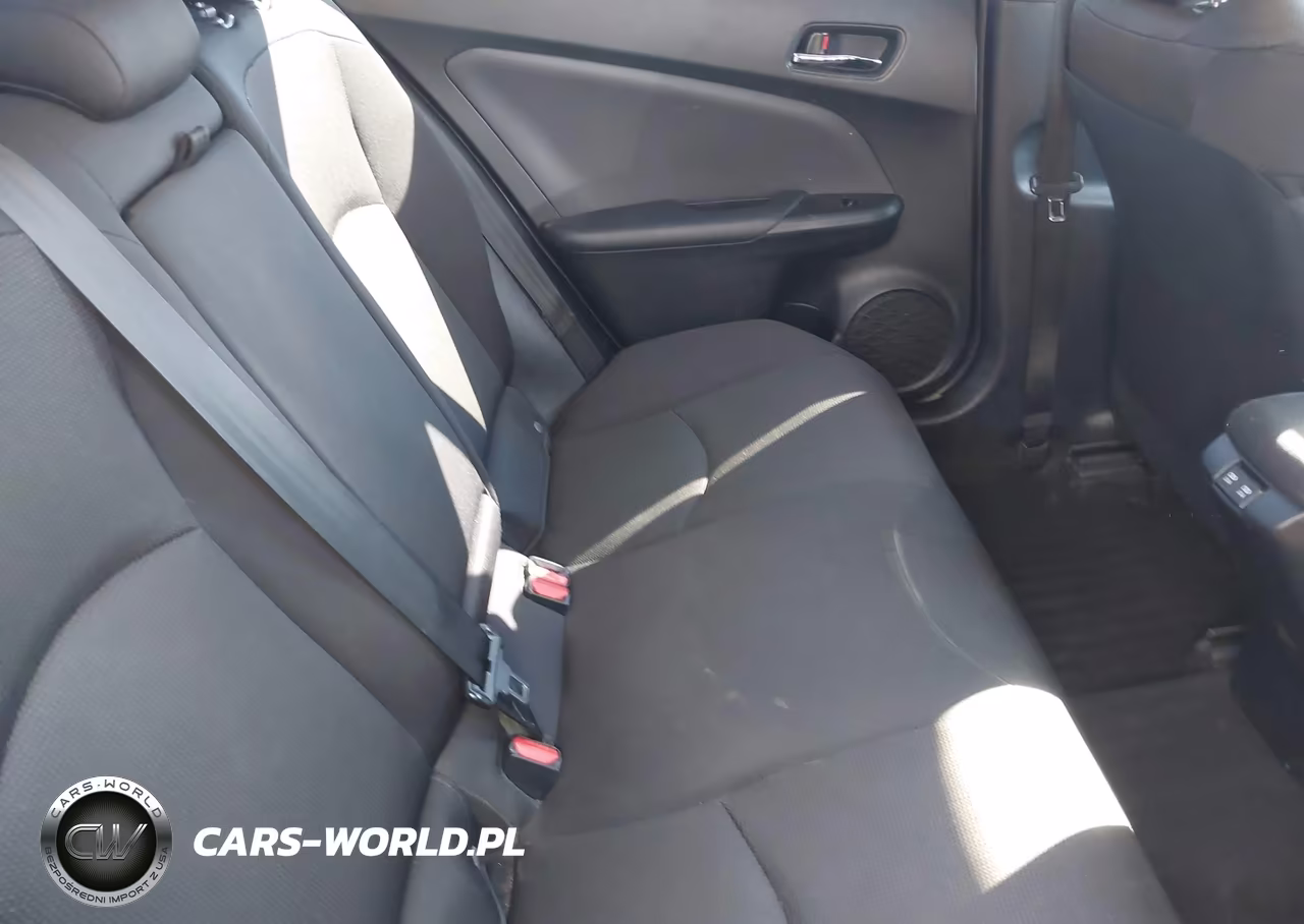 2021 Toyota Prius L Eco VIN:JTDKAMFU4M3128639 - 8