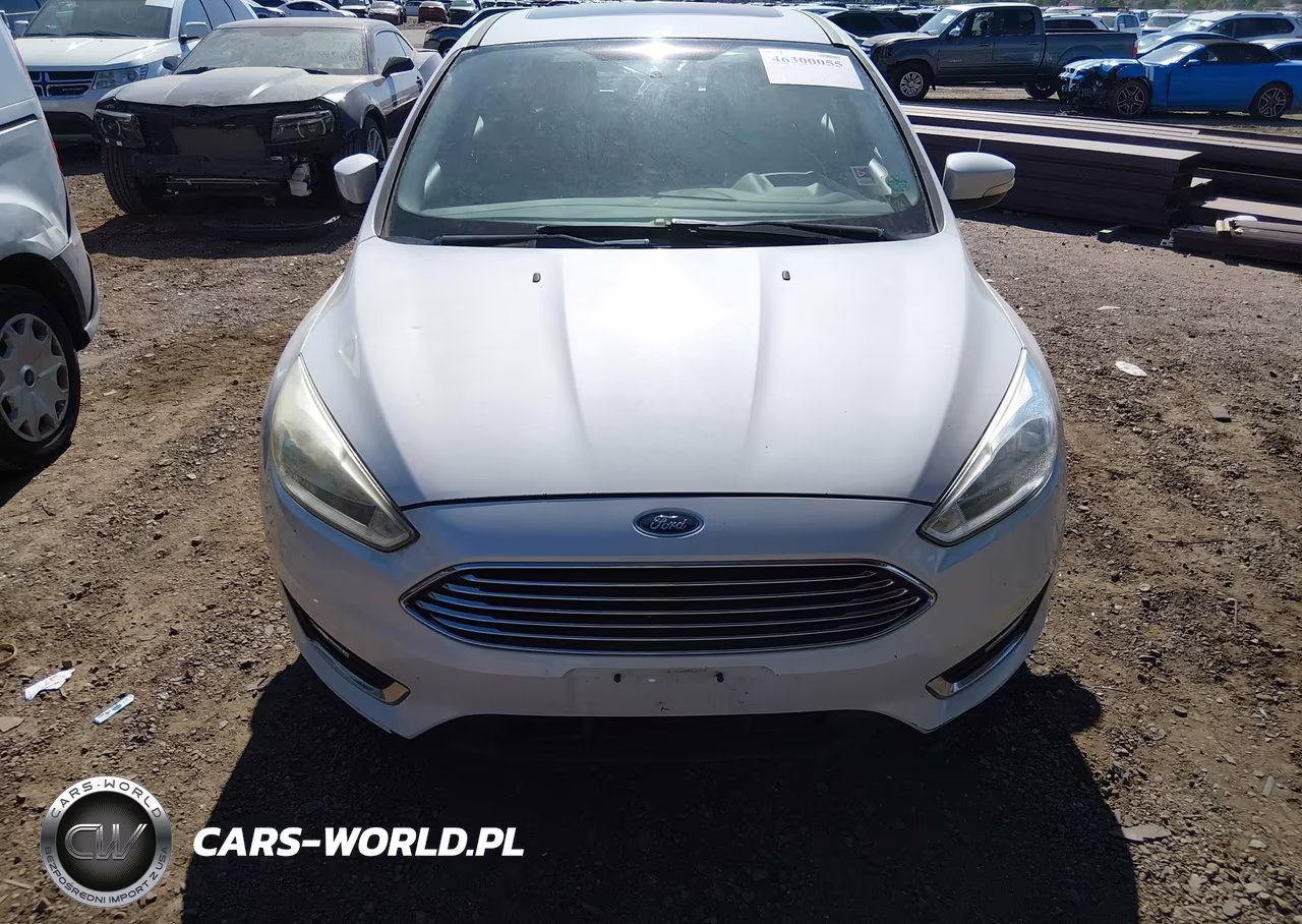 2017 Ford Focus Titanium VIN:1FADP3N26HL230277 - 12