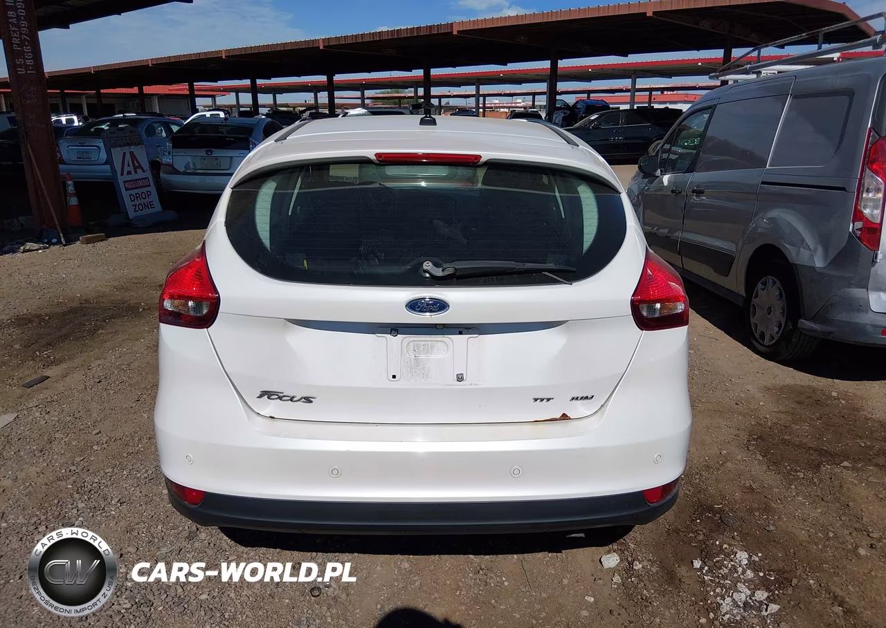 2017 Ford Focus Titanium VIN:1FADP3N26HL230277 - 16