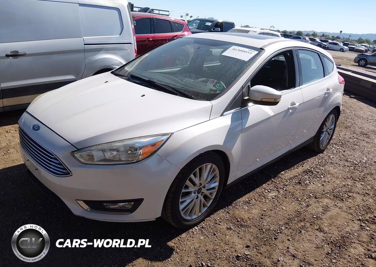 2017 Ford Focus Titanium VIN:1FADP3N26HL230277 - 2