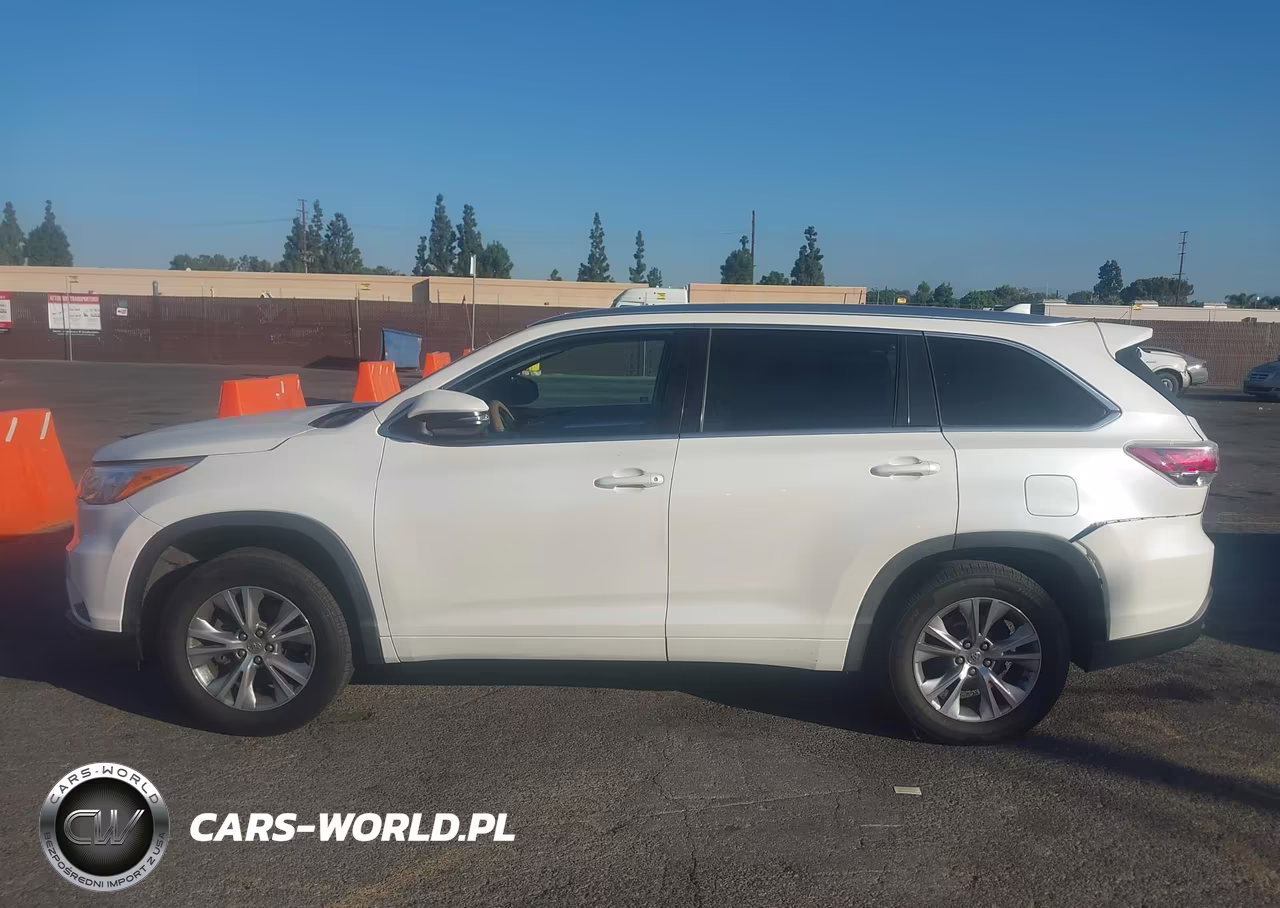 2015 Toyota Highlander Xle V6 VIN:5TDKKRFH4FS074659 - 14
