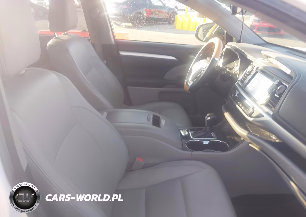 2015 Toyota Highlander Xle V6 VIN:5TDKKRFH4FS074659 - 5