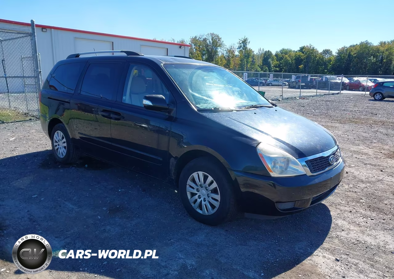 2011 Kia Sedona Lx