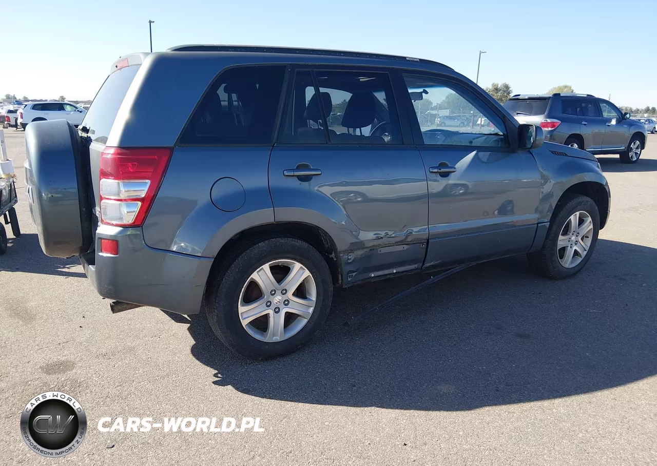 2008 Suzuki Grand Vitara Luxury VIN:JS3TD947X84102733 - 4
