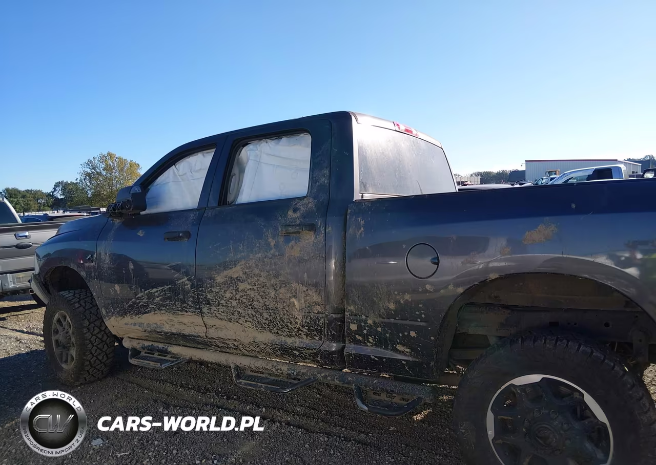 2018 Ram 2500 Tradesman 4X4 6'4 Box VIN:3C6UR5CL2JG381168 - 15
