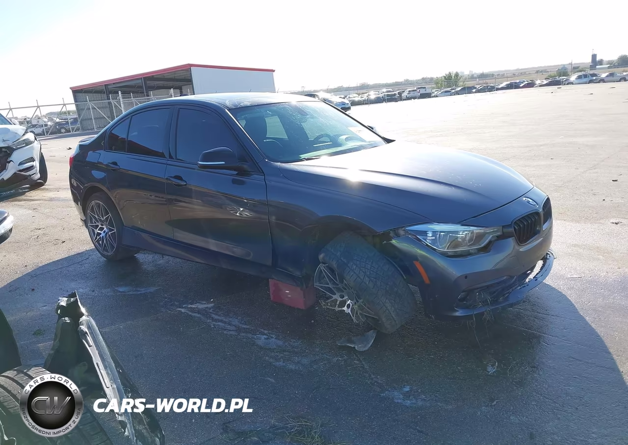 2018 BMW 330I xDrive VIN:WBA8D9C51JA615880 - 14