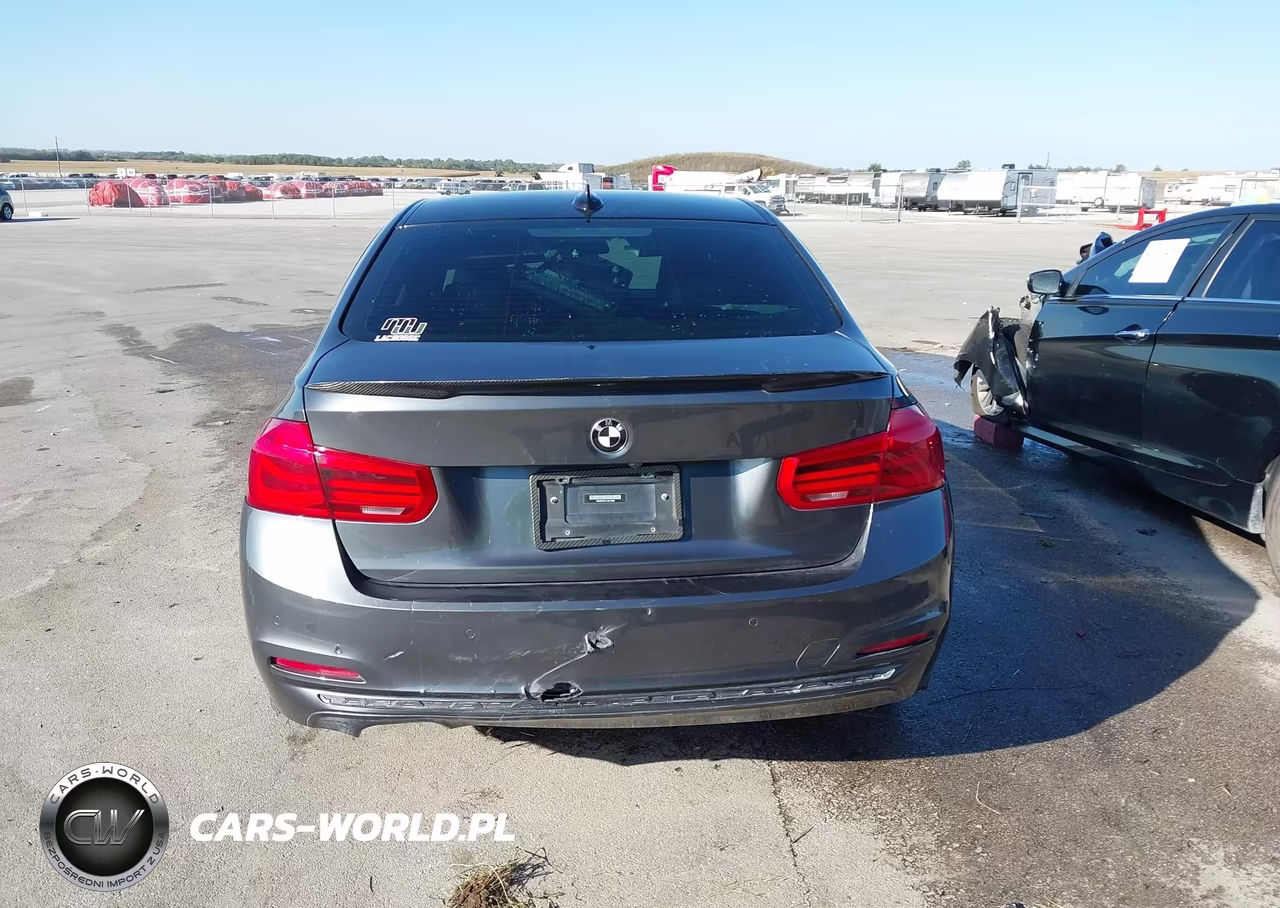 2018 BMW 330I xDrive VIN:WBA8D9C51JA615880 - 17